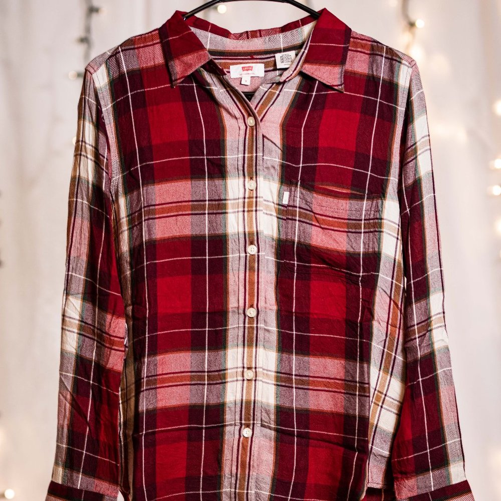 Levi's Plaid Button Down